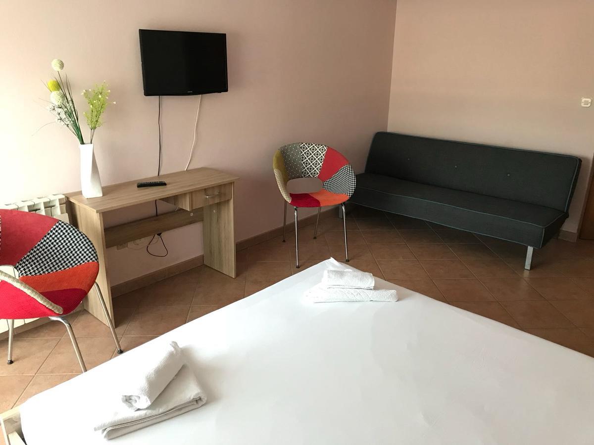 Guest House Ivo Stobreč المظهر الخارجي الصورة